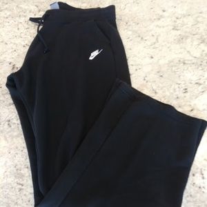 Nike Lounge Pants